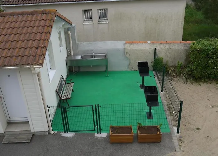 : Houedic : Plein Sud, Front De 公寓